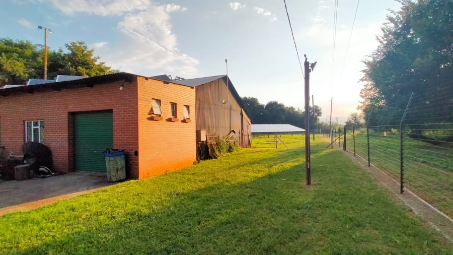 Commercial Property for Sale in Kroondal North West